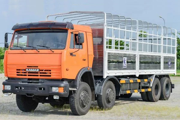 Xe tải Kamaz 6540 (8X4)